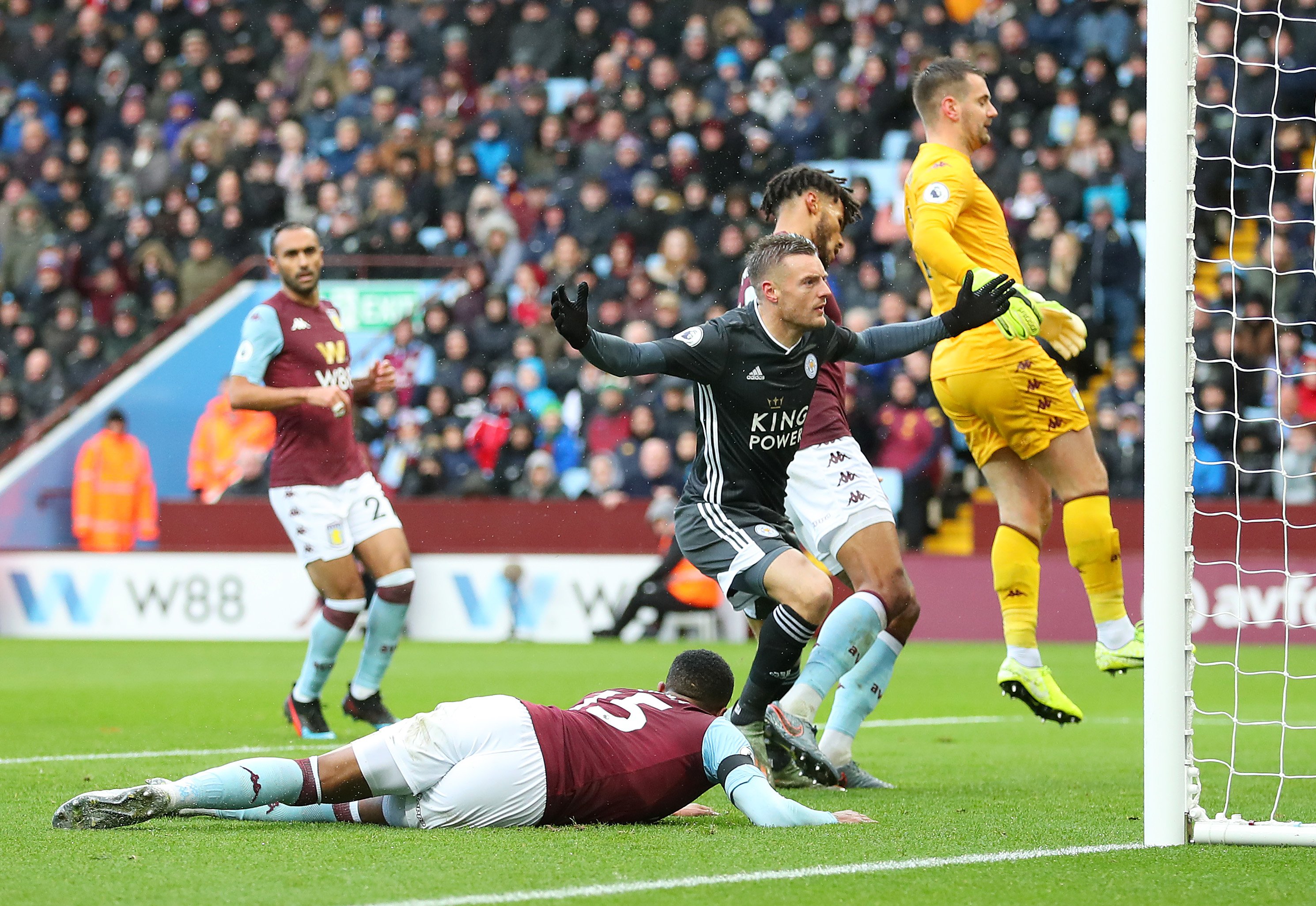 其中米兰和 其中米兰和